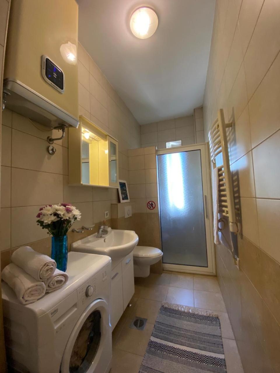 Appartamento Stylish King Downtown Podgorica Esterno foto